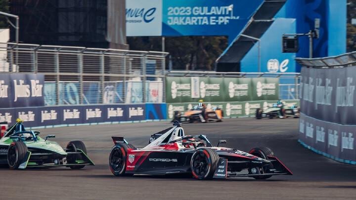 Formula E Jakarta 2025 Dimulai Hari Ini, Simak Jadwal Lengkapnya!